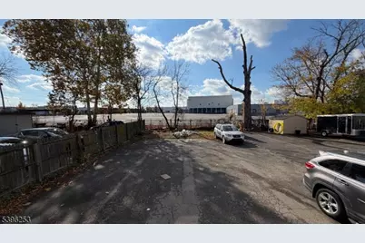 202 S Stiles St #2L, Linden, NJ 07036 - Photo 3