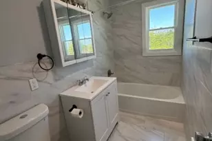 37 Irving St, Carteret, NJ 07008 - Photo 9