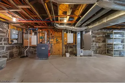 18 Stockton Pl, Nutley, NJ 07110 - Photo 35