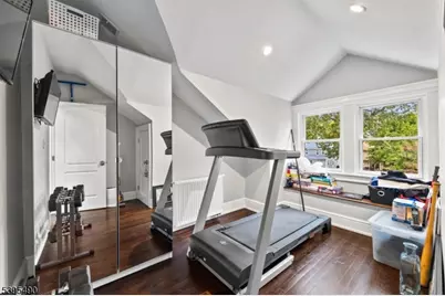 18 Stockton Pl, Nutley, NJ 07110 - Photo 31