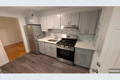 196 Tuxedo Pkwy #1, Newark, NJ 07106 - Photo 3
