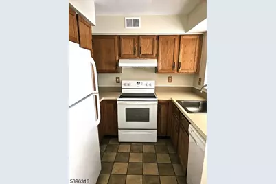 64 Encampment Drive, Bedminster Township, NJ 07921 - Photo 9