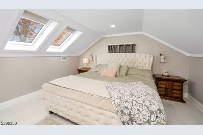 21 Sunrise Ave, Bloomingdale, NJ 07403 - Photo 31