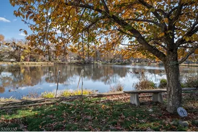 21 Sunrise Ave, Bloomingdale, NJ 07403 - Photo 1