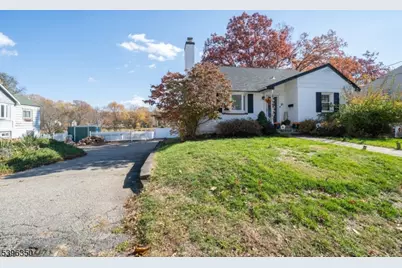 21 Sunrise Ave, Bloomingdale, NJ 07403 - Photo 43