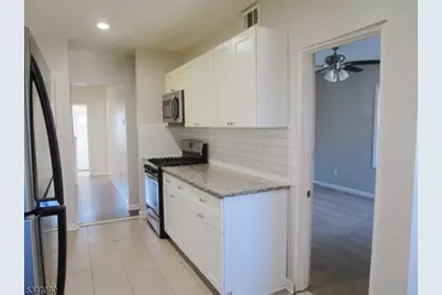 329 Berckman St, Plainfield, NJ 07062 - Photo 7