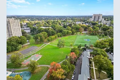 389 Olcott St, Orange, NJ 07050 - Photo 7