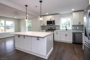 19 John St, Sayreville Boro, NJ 08857 - Photo 3