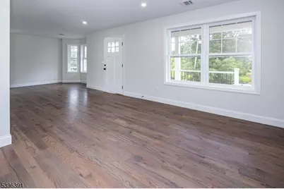19 John St, Sayreville Boro, NJ 08857 - Photo 7
