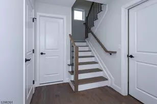 19 John St, Sayreville Boro, NJ 08857 - Photo 9