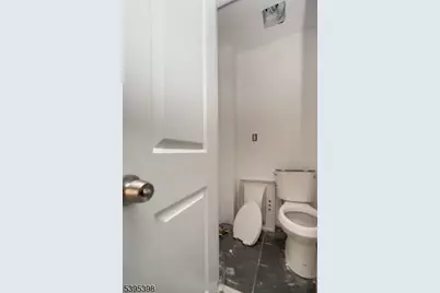 71 W Alpine St, Newark, NJ 07108 - Photo 7