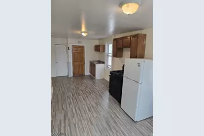 310 E Jersey St, Elizabeth, NJ 07206 - Photo 3