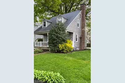 402 W Gibbons St, Linden, NJ 07036 - Photo 3