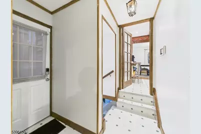 402 W Gibbons St, Linden, NJ 07036 - Photo 15