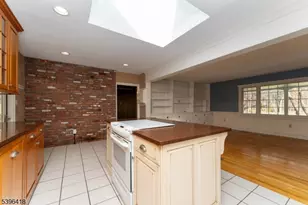 31 Cherryville Hollow Rd, Raritan Township, NJ 08822 - Photo 9