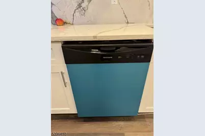 27 Emerald St, Hackensack, NJ 07601 - Photo 39