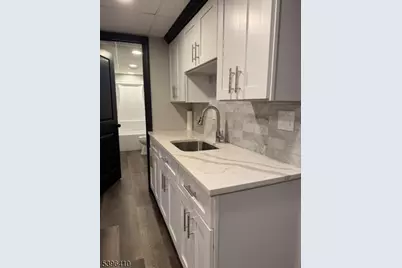 27 Emerald St, Hackensack, NJ 07601 - Photo 25