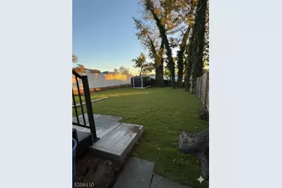 27 Emerald St, Hackensack, NJ 07601 - Photo 33