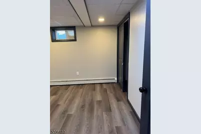 27 Emerald St, Hackensack, NJ 07601 - Photo 19