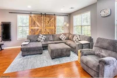 616 Lopez Ln, Morris Plains, NJ 07950 - Photo 11