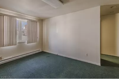 198 Jefferson St, Newark, NJ 07105 - Photo 9