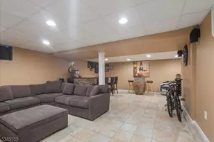 239 Lexington Ave, Paterson, NJ 07502 - Photo 27