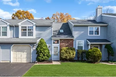 95 Stonehedge Ct, Franklin Township, NJ 08873 - Photo 1