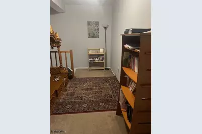 199 Hyde Park Rd, Franklin Township, NJ 08873 - Photo 17