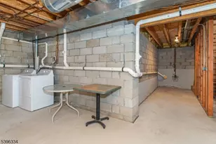 91 Rhyan Dr, Parsippany, NJ 07054 - Photo 29