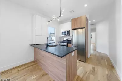 114 Center St #2A, Garwood, NJ 07027 - Photo 1