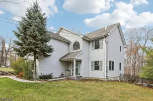 73 Edison Rd, Jefferson Township, NJ 07849 - Photo 3