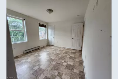 128 Big Piece Rd, Fairfield Twp., NJ 07004 - Photo 9