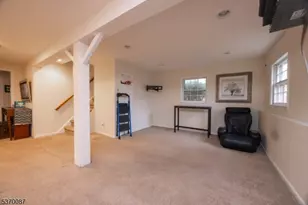 27 High Crest Dr, Vernon Twp., NJ 07419 - Photo 17