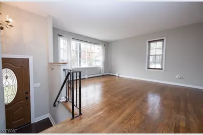 27 High Crest Dr, Vernon Twp., NJ 07419 - Photo 3