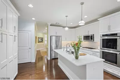 28 Metzger Dr #28, West Orange Township, NJ 07052 - Photo 7