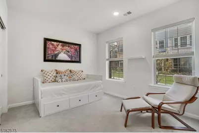 24 Braeburn Ct, Livingston Twp., NJ 07039 - Photo 11