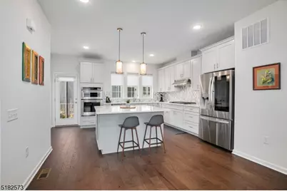 24 Braeburn Ct, Livingston Twp., NJ 07039 - Photo 15