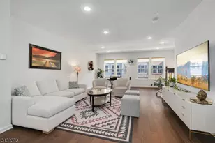 24 Braeburn Ct, Livingston Twp., NJ 07039 - Photo 3