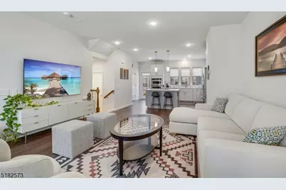 24 Braeburn Ct, Livingston Twp., NJ 07039 - Photo 7