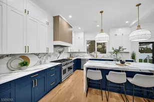 22 Brookside Pl, Livingston, NJ 07039 - Photo 5