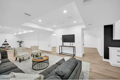 22 Brookside Pl, Livingston, NJ 07039 - Photo 37