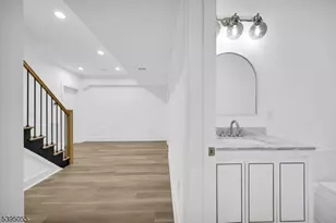 22 Brookside Pl, Livingston, NJ 07039 - Photo 33