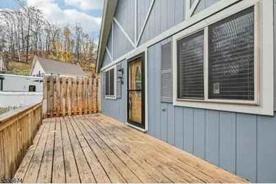 16 Winding Hill Rd, Vernon, NJ 07462 - Photo 9