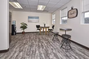 1069 Ringwood Ave 301-18, Wanaque, NJ 07420 - Photo 1