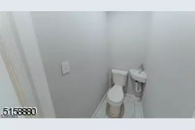 32 Meadow St, East Orange, NJ 07017 - Photo 9