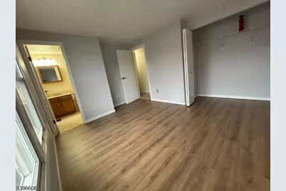 40 Constitution Way, Franklin, NJ 07416 - Photo 11