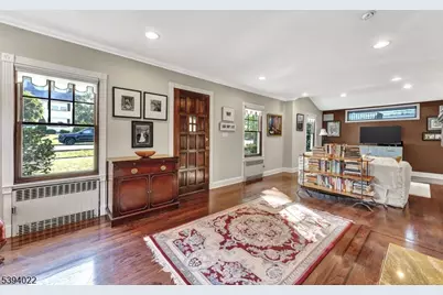 19 Forest Dr, Bloomfield, NJ 07003 - Photo 3