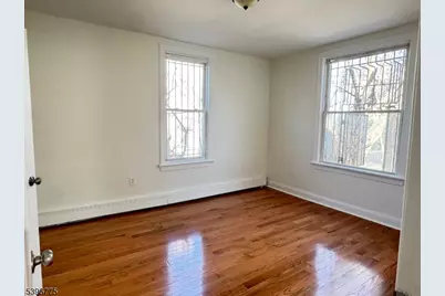 165 W Bigelow St, Newark, NJ 07108 - Photo 7
