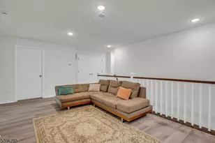 204 Honeysuckle Ln, Warren Township, NJ 07059 - Photo 17