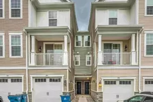 204 Honeysuckle Ln, Warren Township, NJ 07059 - Photo 3